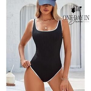 Blooming Jelly Ribbed One Piece Swimsuit Size L
